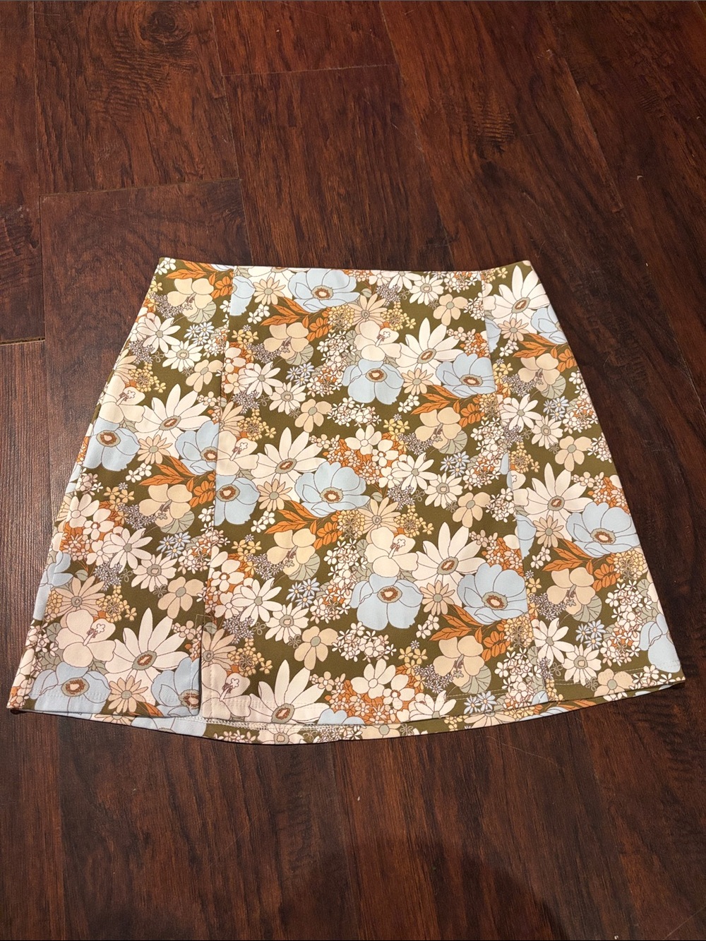 Altar’d State Women’s Floral print Mini daisy pattern 70’s boho Lg